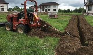 Копка траншей для водопровода в Мариинске: цена за метр от 931 руб.