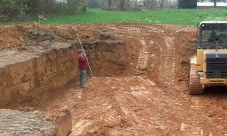 Выкопать котлован под фундамент в Мариинске - от 2586 руб. | 2Землекопа-Мрн